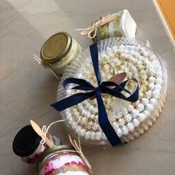 Buttercup serves you with a wide variety of cakes, comes in all shapes and flavours. We offer cakes for various occasions, decorated the way you want it. You will find the difference in every bite.